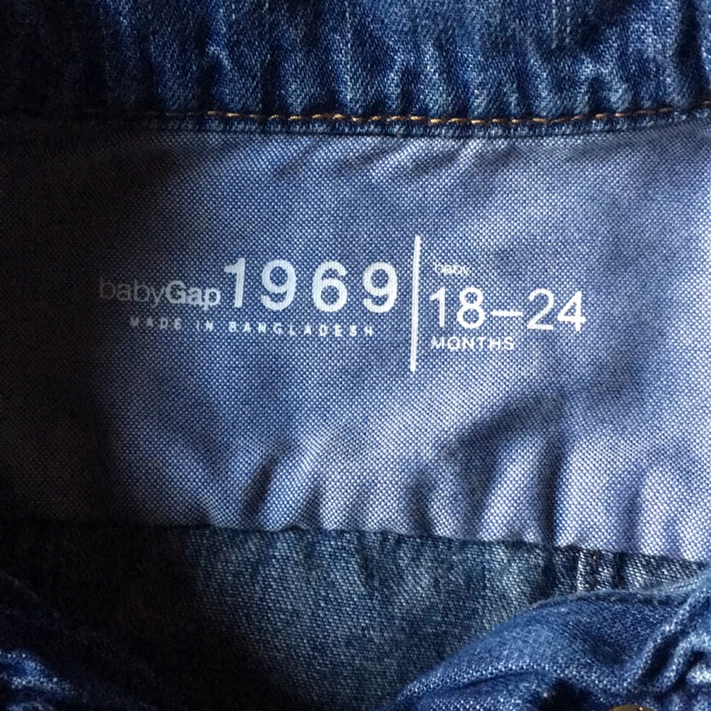 Baby Gap Denim Jacket size 18-24M - Picture 3 of 5